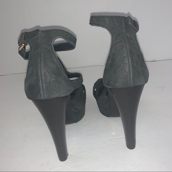 Thomas Wylde Black Leather Gold Stud Heels Sz 8 - Picture 13 of 15